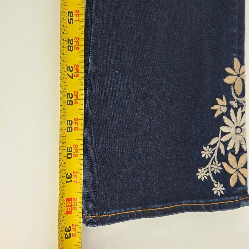 Driftwood Kelly Jazzy Daisy Embroidered Floral Boho Bootcut Dark Wash Jean 29x33 - Picture 13 of 14